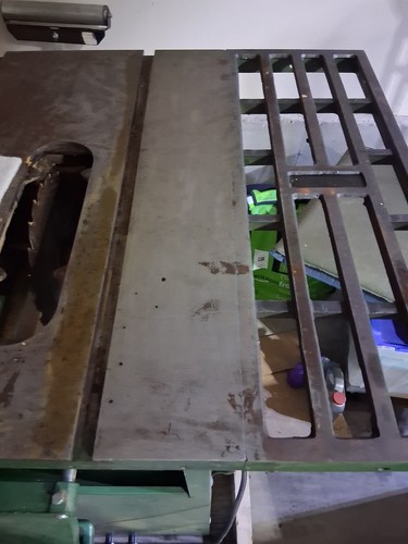 Cast iron table - 3, saw